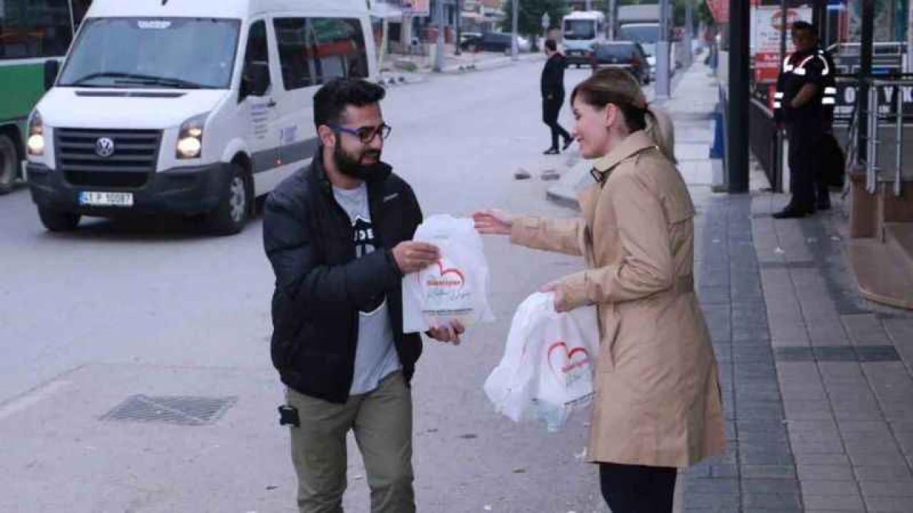 İzmit Belediyesinden Vatandaşa Sürpriz 