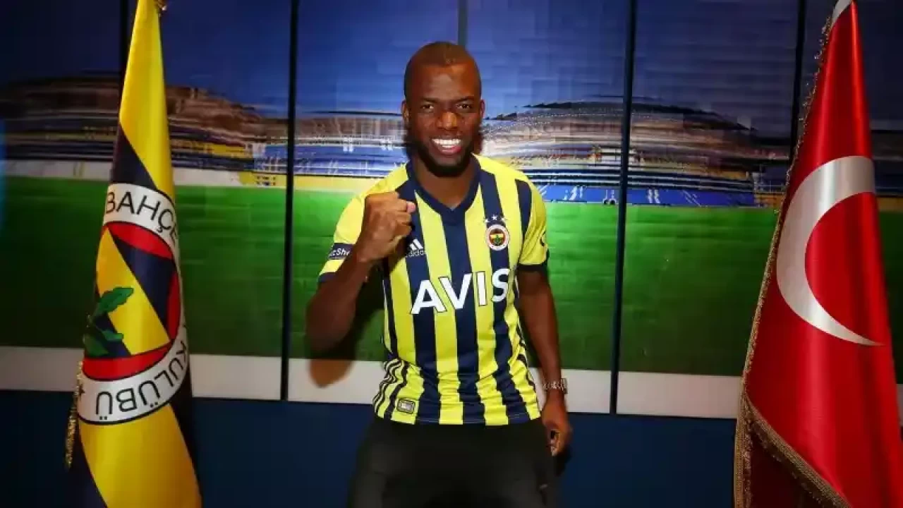 Enner Valencia’dan İtiraf: Sözleşmeyi Daha Önce İmzalamış! 