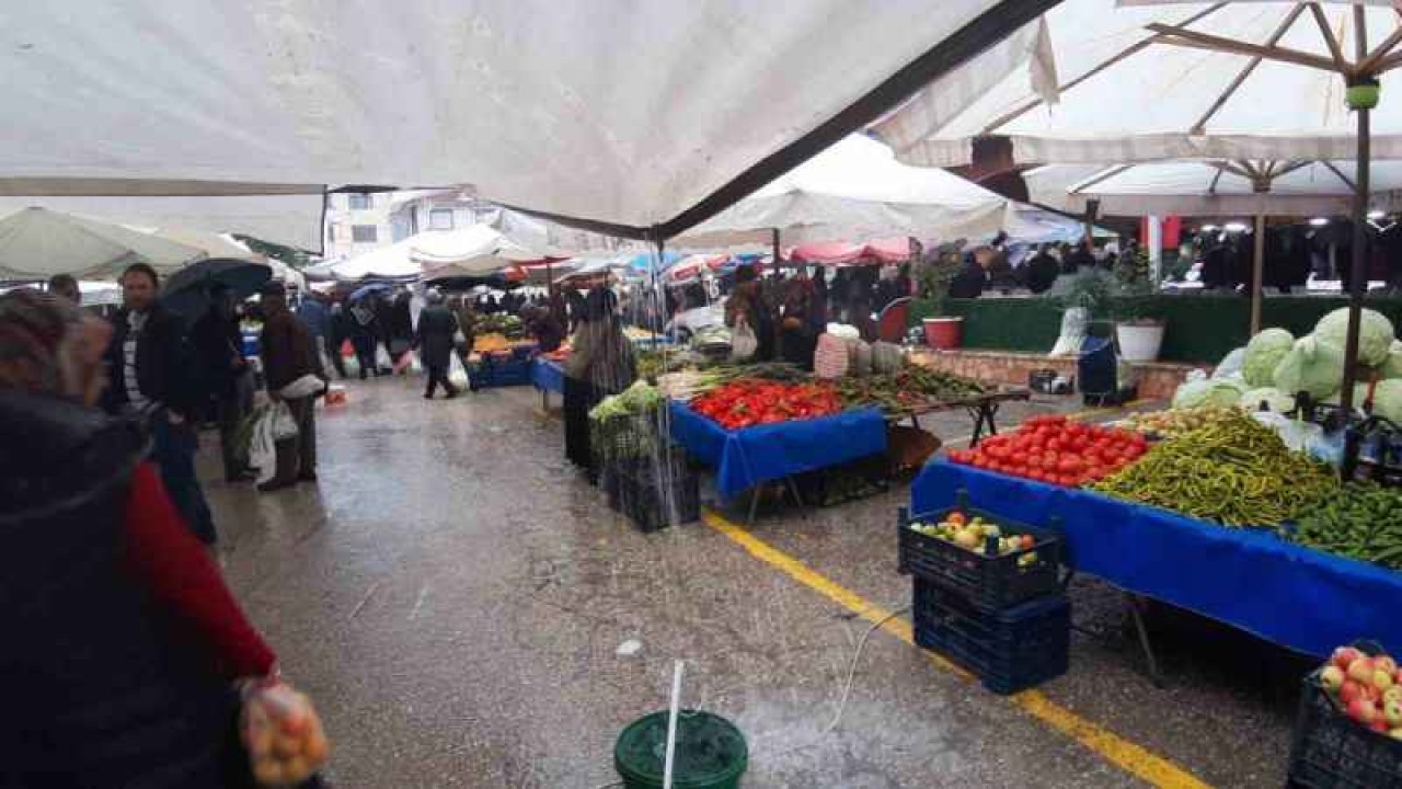 Bolu’da aniden bastıran yağmur hayatı olumsuz etkiledi 2