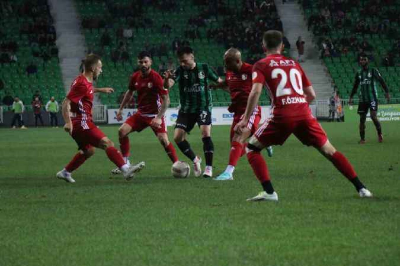 Trendyol 1. Lig: Sakaryaspor: 2 - Erzurumspor FK: 2