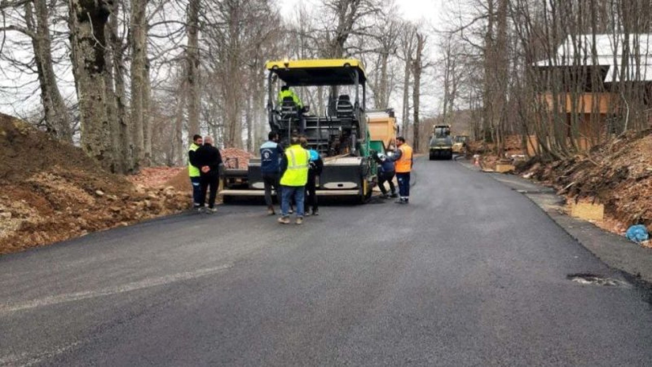 Kartepe Teleferik Hattının Son Durağına Otopark Ve Yol 3