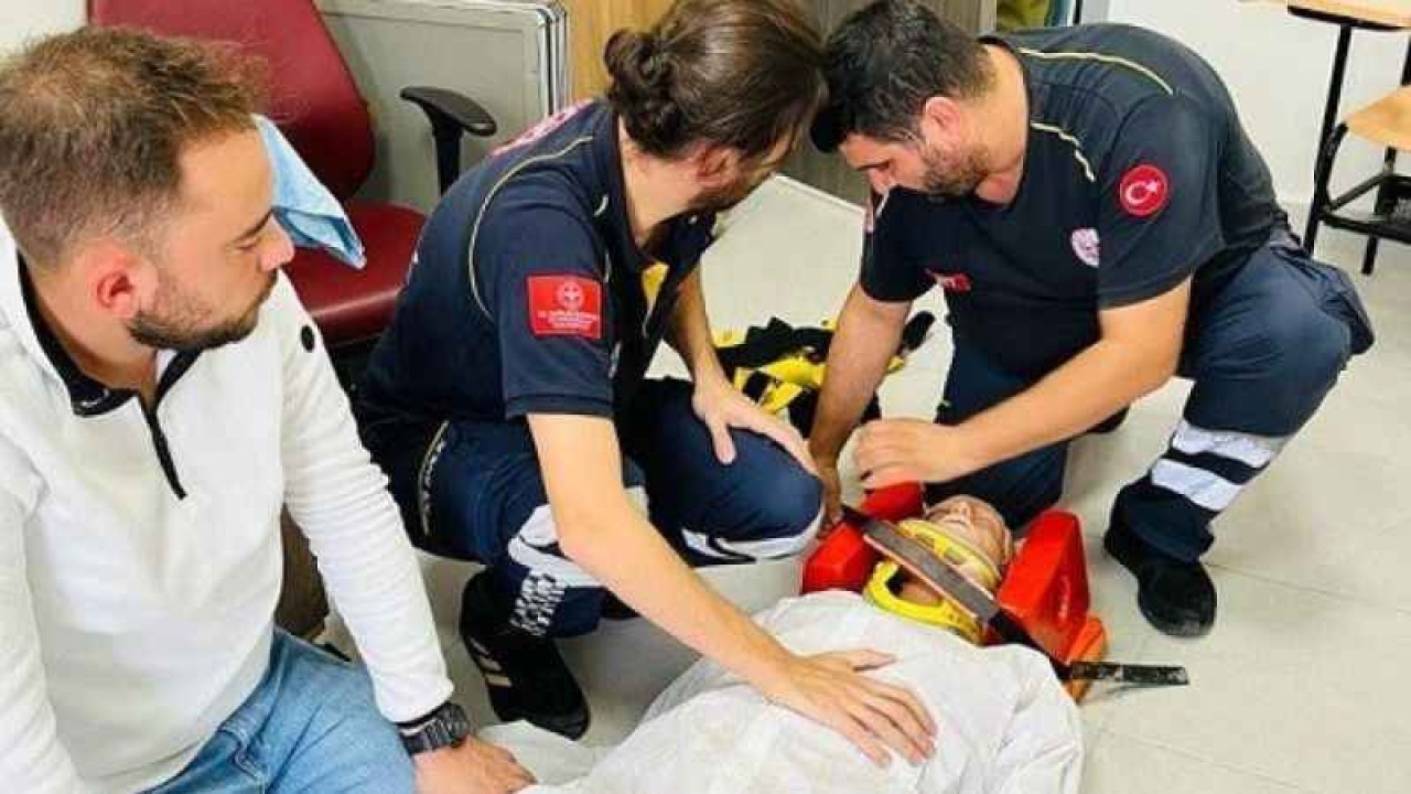 Düzce'de Ambulans Personellerine Eğitim Verildi 2