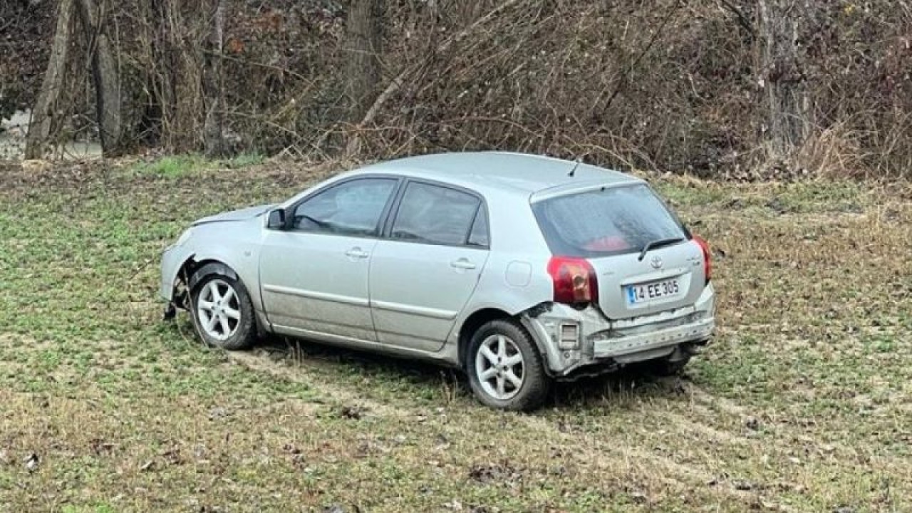 Bolu'da Otomobil Tarlaya Uçtu: 1 Yaralı 2