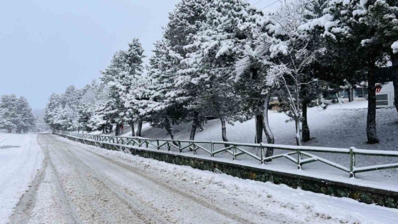 Bolu Kartalkaya'da Kar Kalınlığı 1 Metreye Ulaştı 4