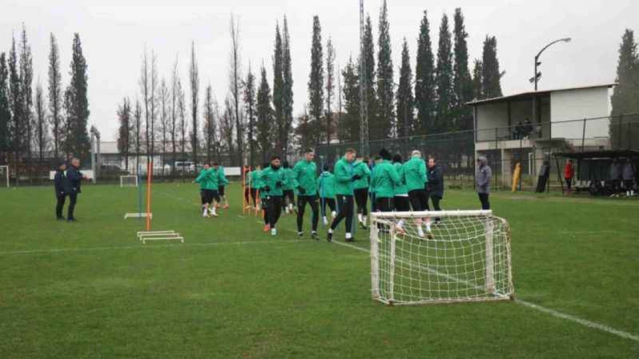 Fenerbahçe’nin Futbolcusu Bartuğ Elmaz’a Sakaryaspor Talip Oldu 3