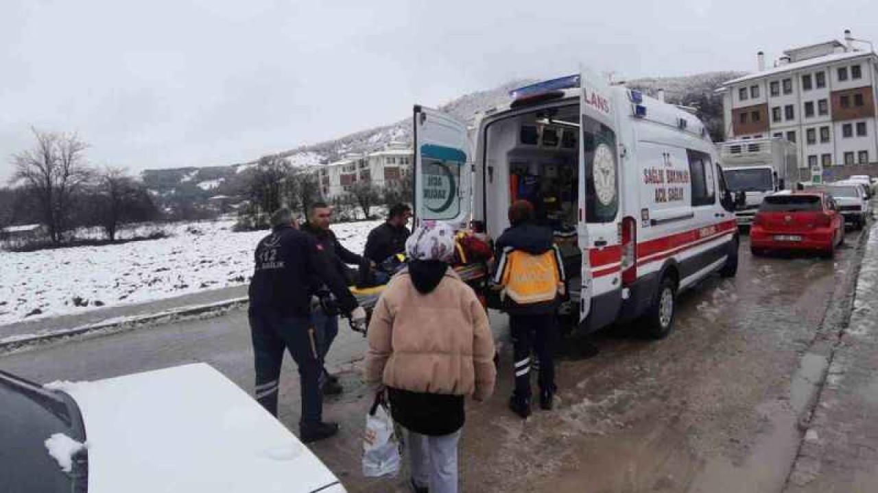 Bolu'da Çatıya Çıkan Kafe Çalışanı Merdivenden Düştü 2