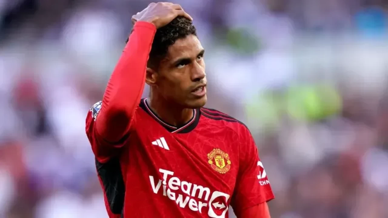 Manchester United ile Raphael Varane Yolları Ayırıyor...