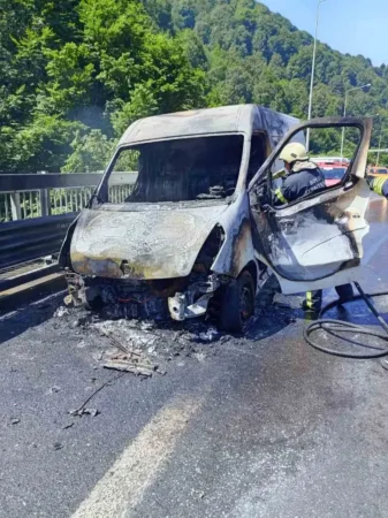 Bolu Dağı’nda Minibüs Alev Aldı...