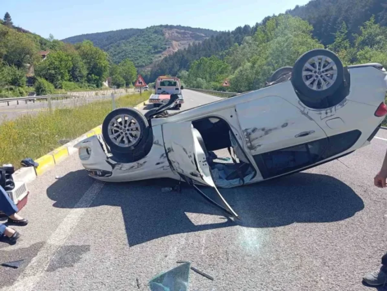 Bolu'da Otomobil Takla Attı!