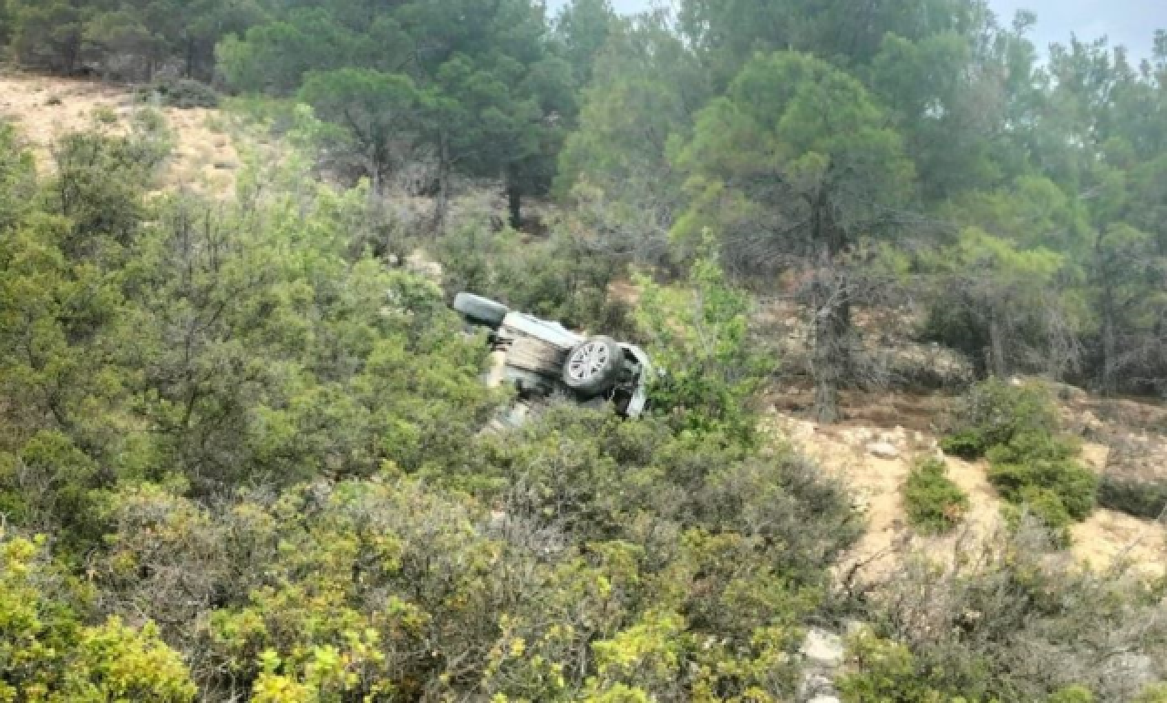 Başkasına Ait Araçla Uçuruma Yuvarlanan Gençlerin Dramı! Bir Ölü, Bir Diğeri Ölümle Pençeleşiyor