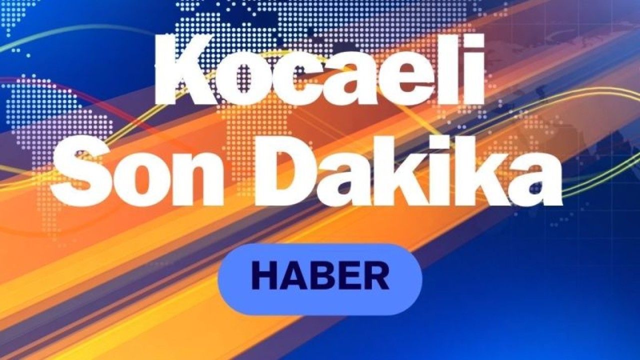 İzmit'te Trafik Işıklarında Bekleyen Araçları Böyle Biçti