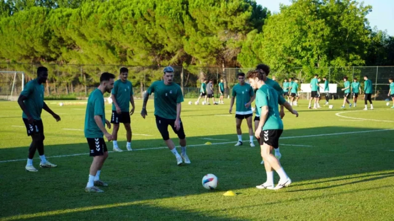 Sakaryaspor Yeni Sezon Hazırlıklarını Sürdürüyor