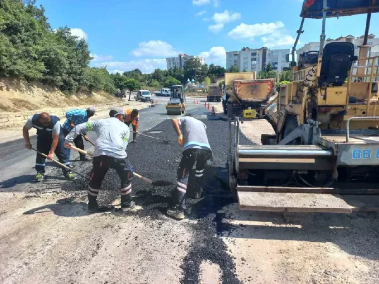 Körfez İlimtepe Mahallesi’ne 930 Ton Asfalt