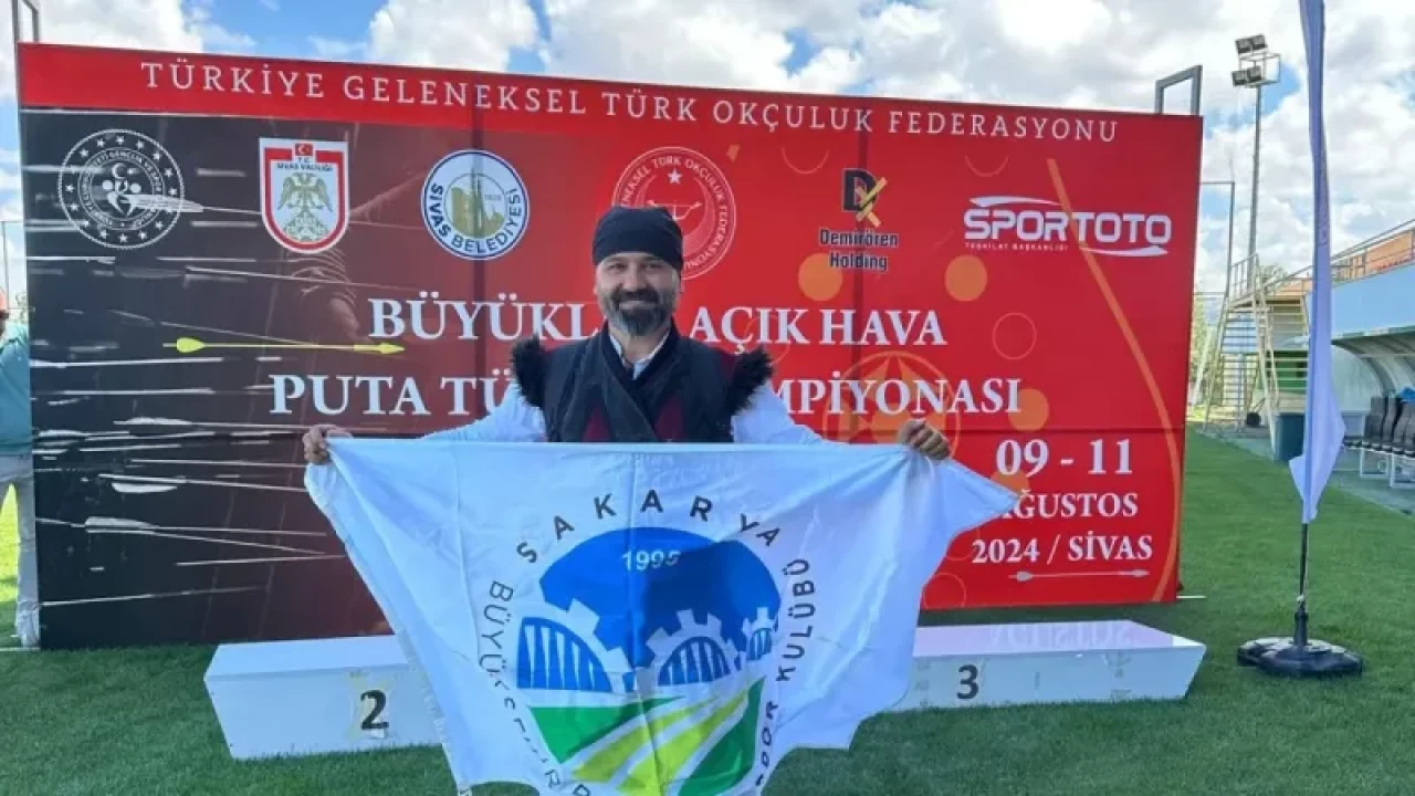 Sakarya Büyükşehirli Sporcu Okçulukta Türkiye Üçüncüsü Oldu