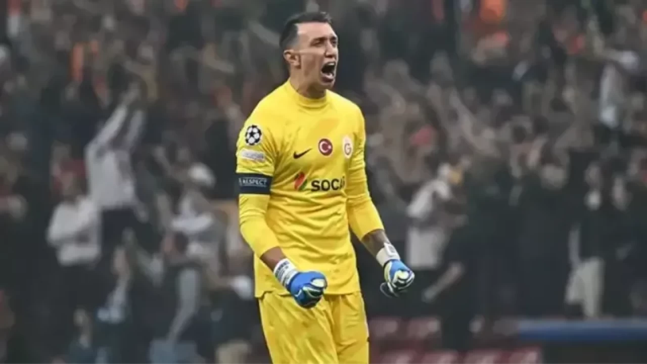 Fernando Muslera Neden Kırmızı Kart Gördü?