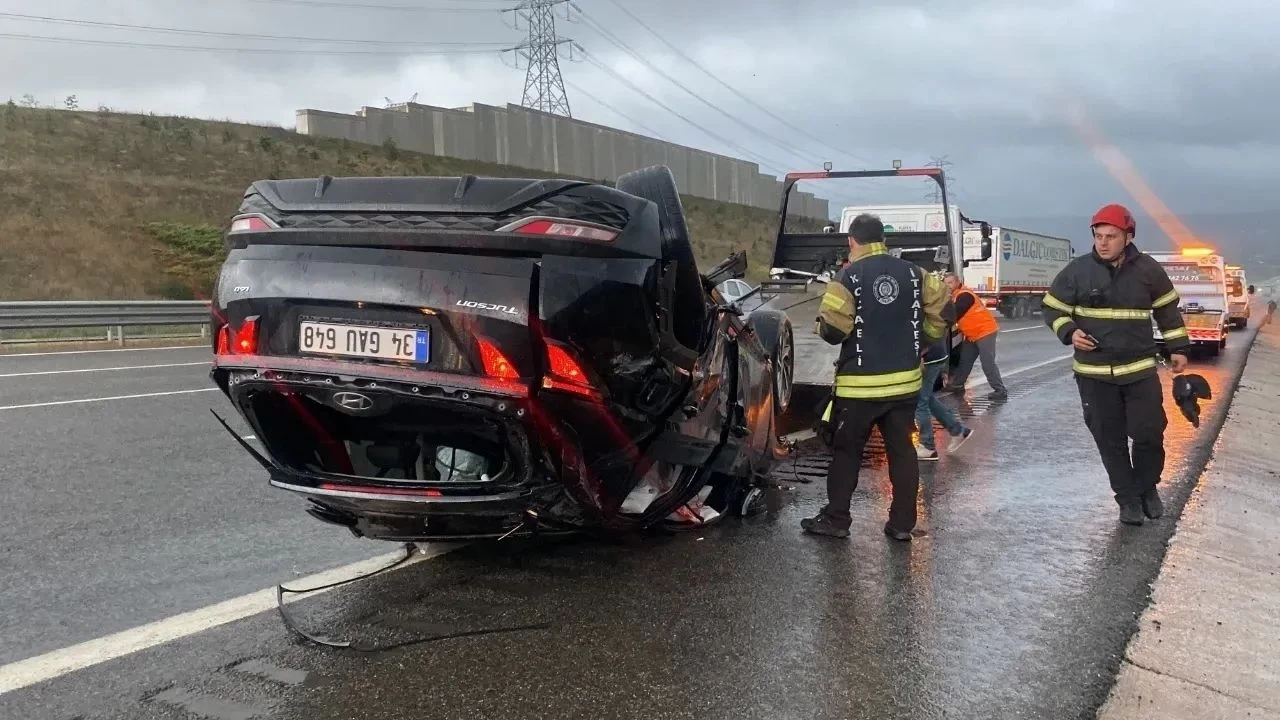 Kocaeli Körfez’de Cip Takla Attı: 4 Yaralı, 3’ü Yabancı Uyruklu