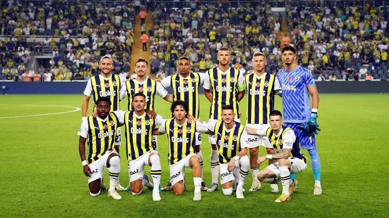 Fenerbahçe ve Manchester United Dev Maça Hazırlanıyor! Maç Ne Zaman Gerçekleşecek?