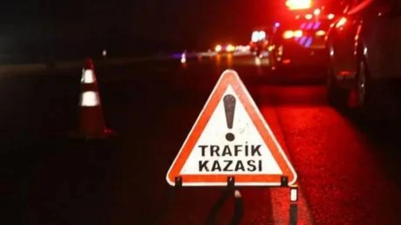 Kocaeli'de Freni Çekilmeyen Araç Gecekonduya Çarptı