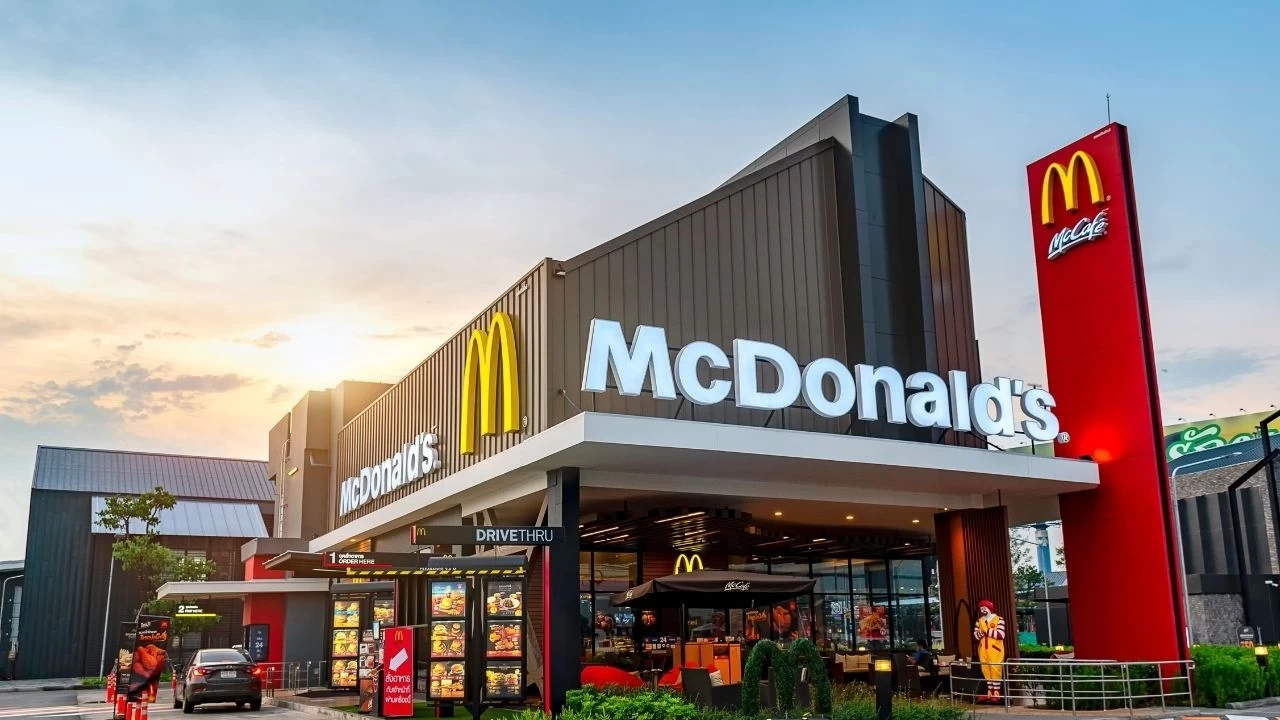 McDonald's Gıda Skandalı 49 Kişi Hastalandı, 1 Kişi Hayatını Kaybetti! Peki Neden?