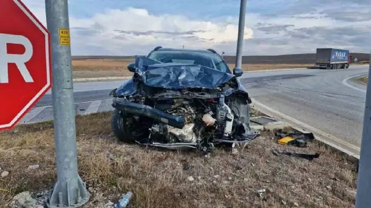 Kardan Dolayı Çorum’da Trafik Kazası! 1 Ölü