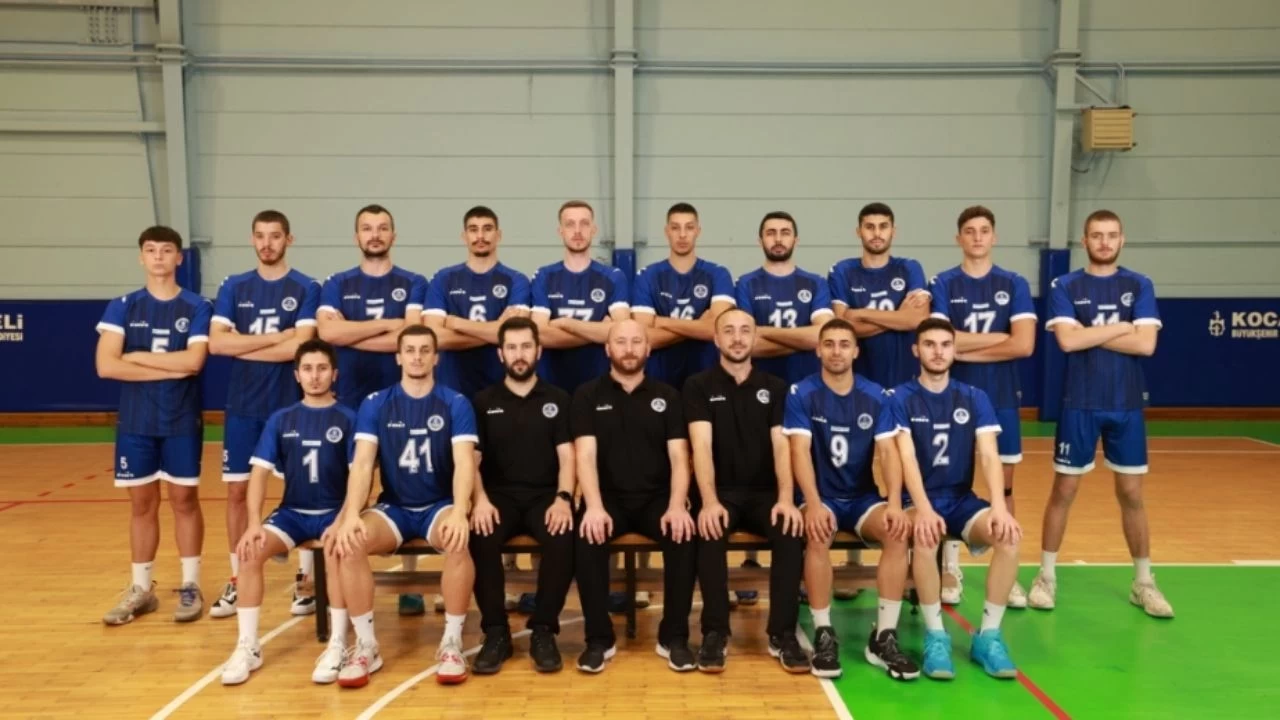 Kocaeli Büyükşehir Belediyesi Kağıtspor Erkek Voleybol Takımı Kadrosu 2024-2025