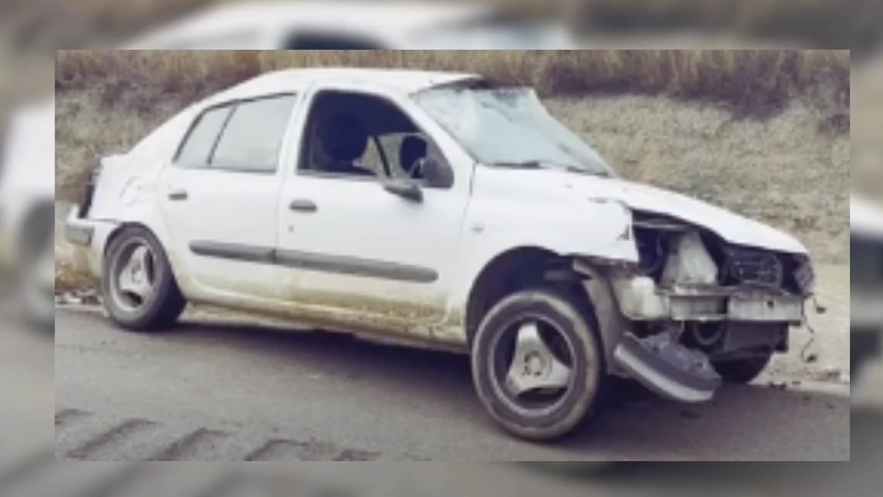 Tosya D100 Karayolunda Feci Kaza Su Kanalına Devrilen Araçta 1’i Çocuk 3 Yaralı