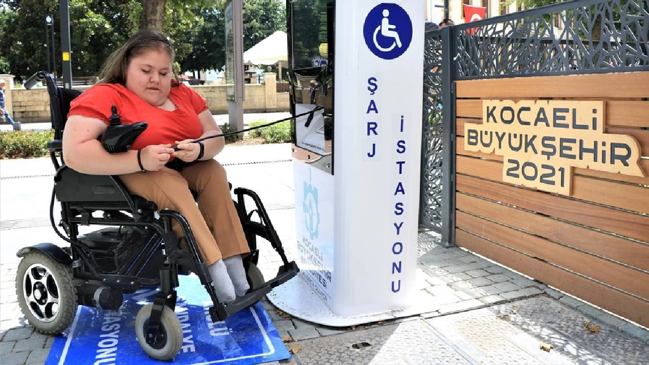 Kocaeli’de Akülü Şarj İstasyonları Yenileniyor! Temizlendi ve Artıyor