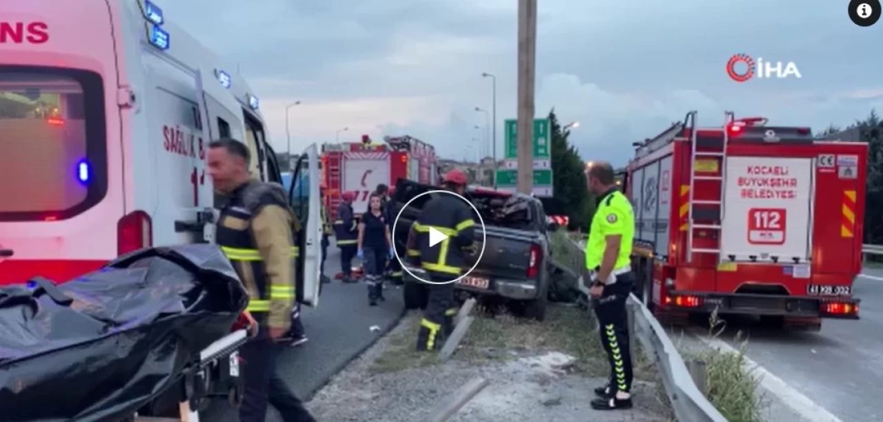 Kocaeli’de Şok Edici Kaza Bariyerin Saplandığı Araçta Sürücü Hayatını Kaybetti