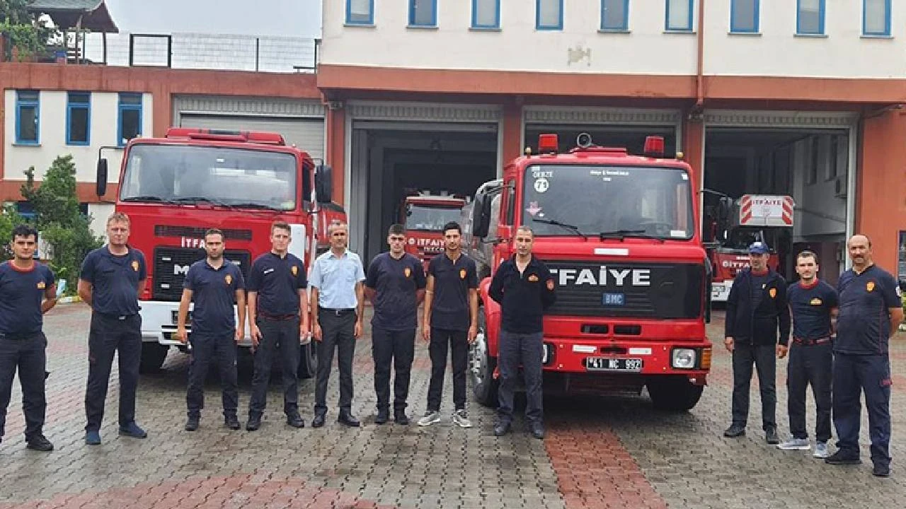 Kocaeli itfaiyesinden Bolu otel yangınına destek verildi