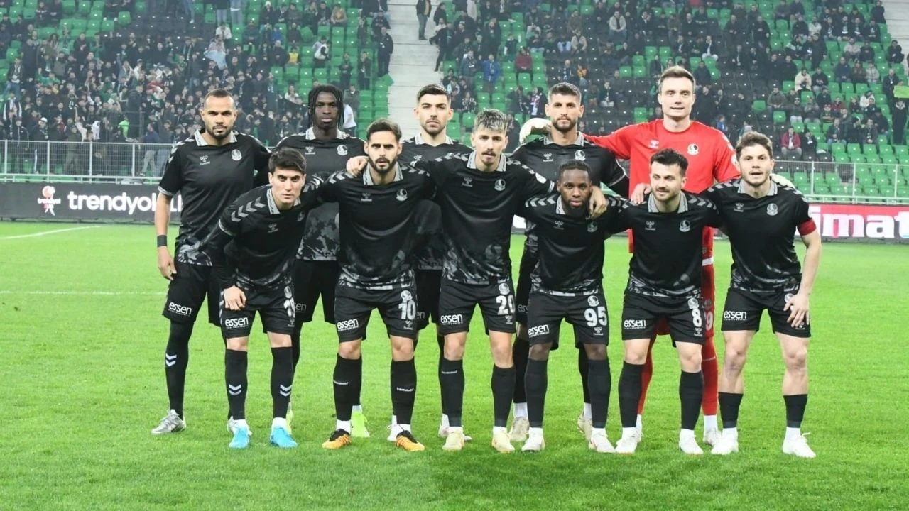 Trendyol 1. Lig: Sakaryaspor ve Gençlerbirliği 0-0 berabere kaldı