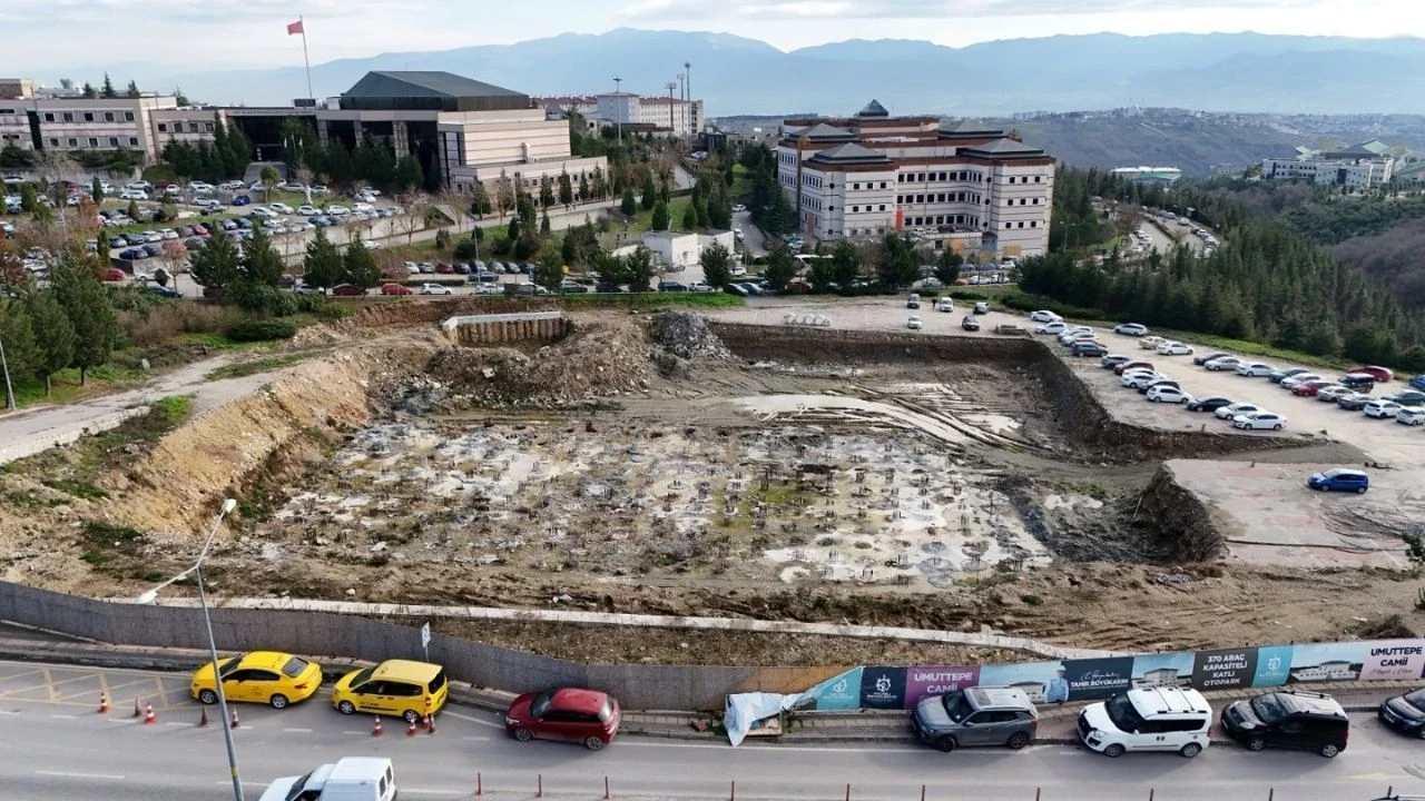 Umuttepe Cami ve otopark projesini yarıda bırakan firma ceza aldı