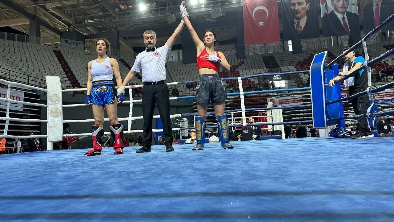 Sakarya Büyükşehirli sporcu şampiyonadan bronz madalyayla döndü