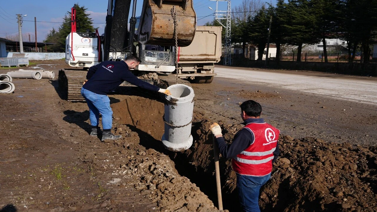 Düzce’de yağmur suyu hattı çalışması başladı