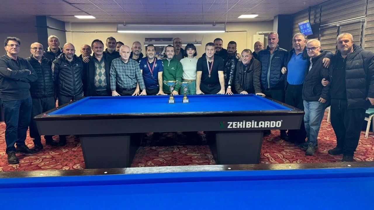 Baha Alptekin Düzce 3 bant bilardo şampiyonu oldu