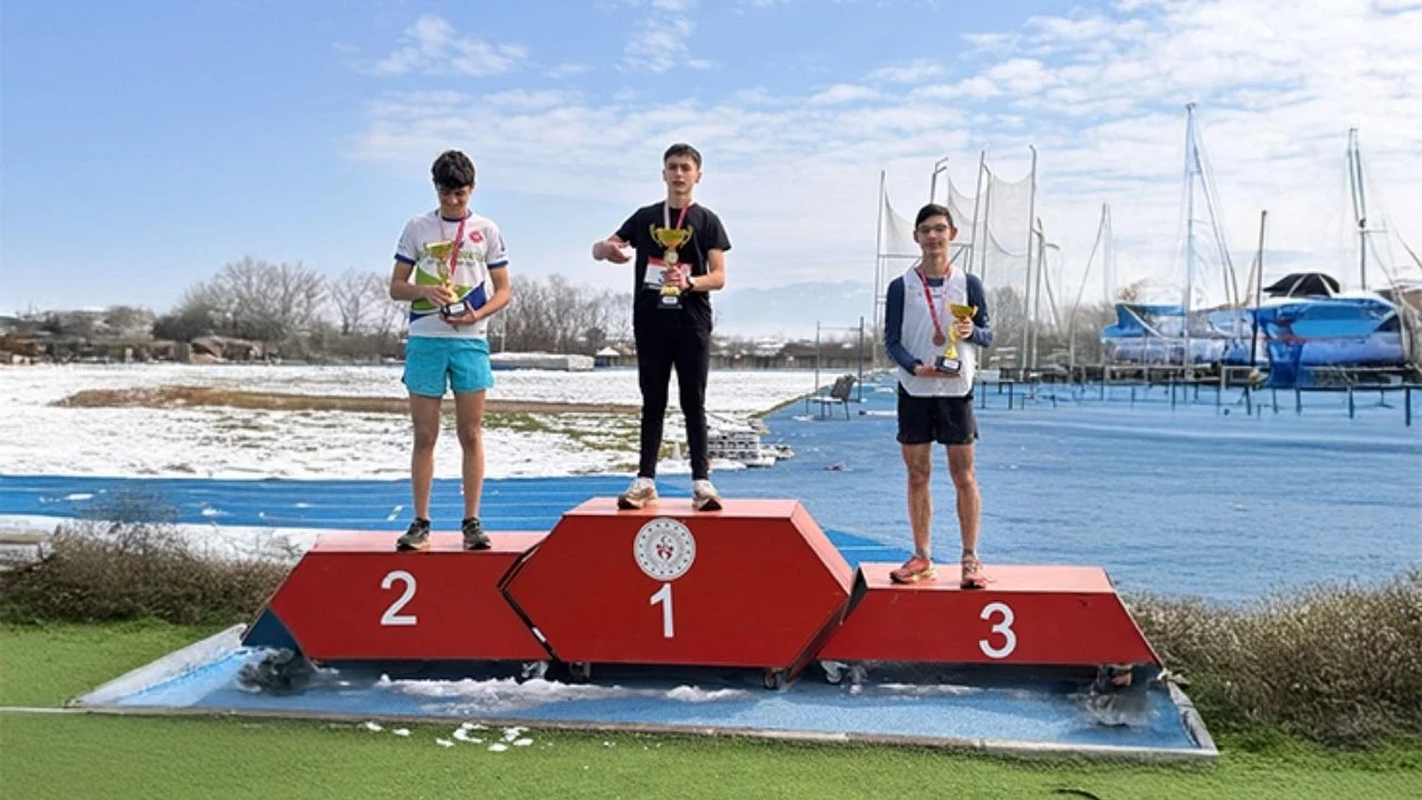 Sakarya’da atletizmde büyük başarı: Atletizmin geleceği parlıyor