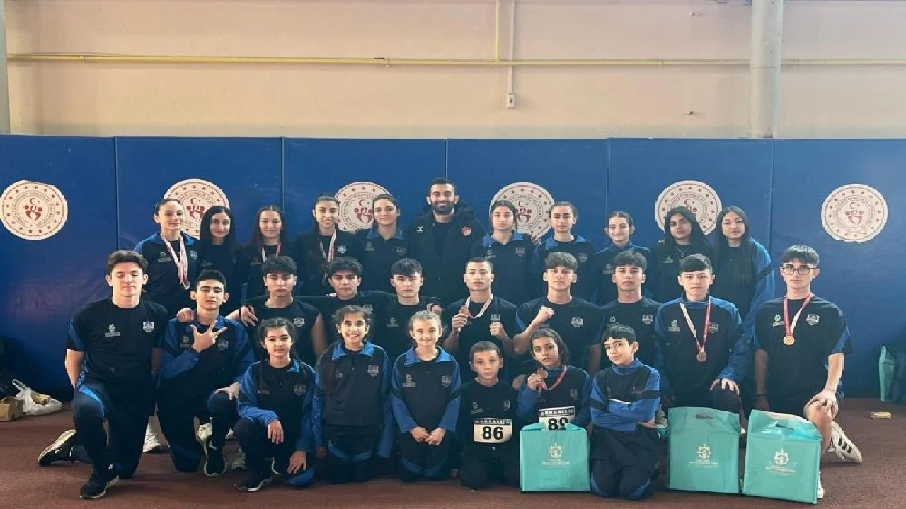 Kocaeli Çayırova Belediyesi atletizm şampiyonasında 19 madalya kazandı