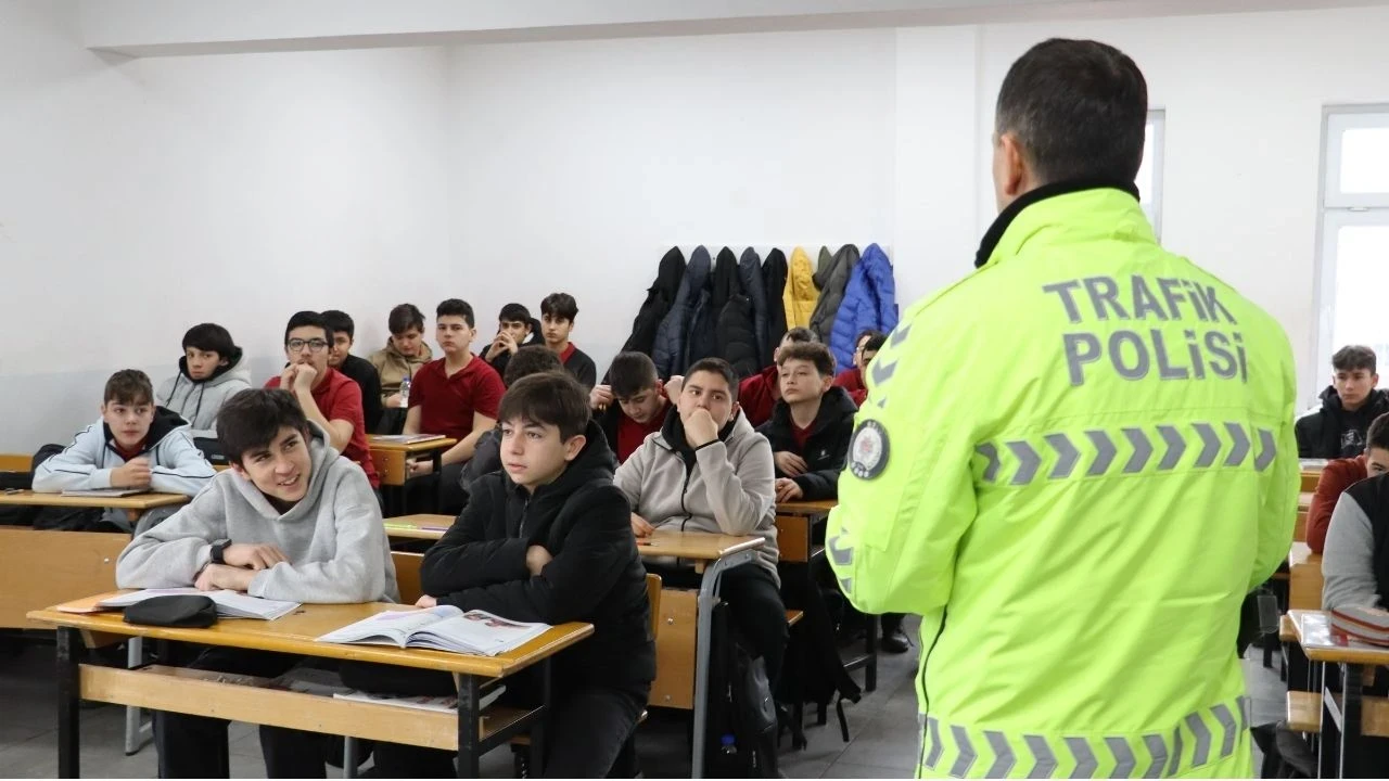 Bolu'da trafik bilinci artıyor: Binlerce öğrenci eğitim aldı