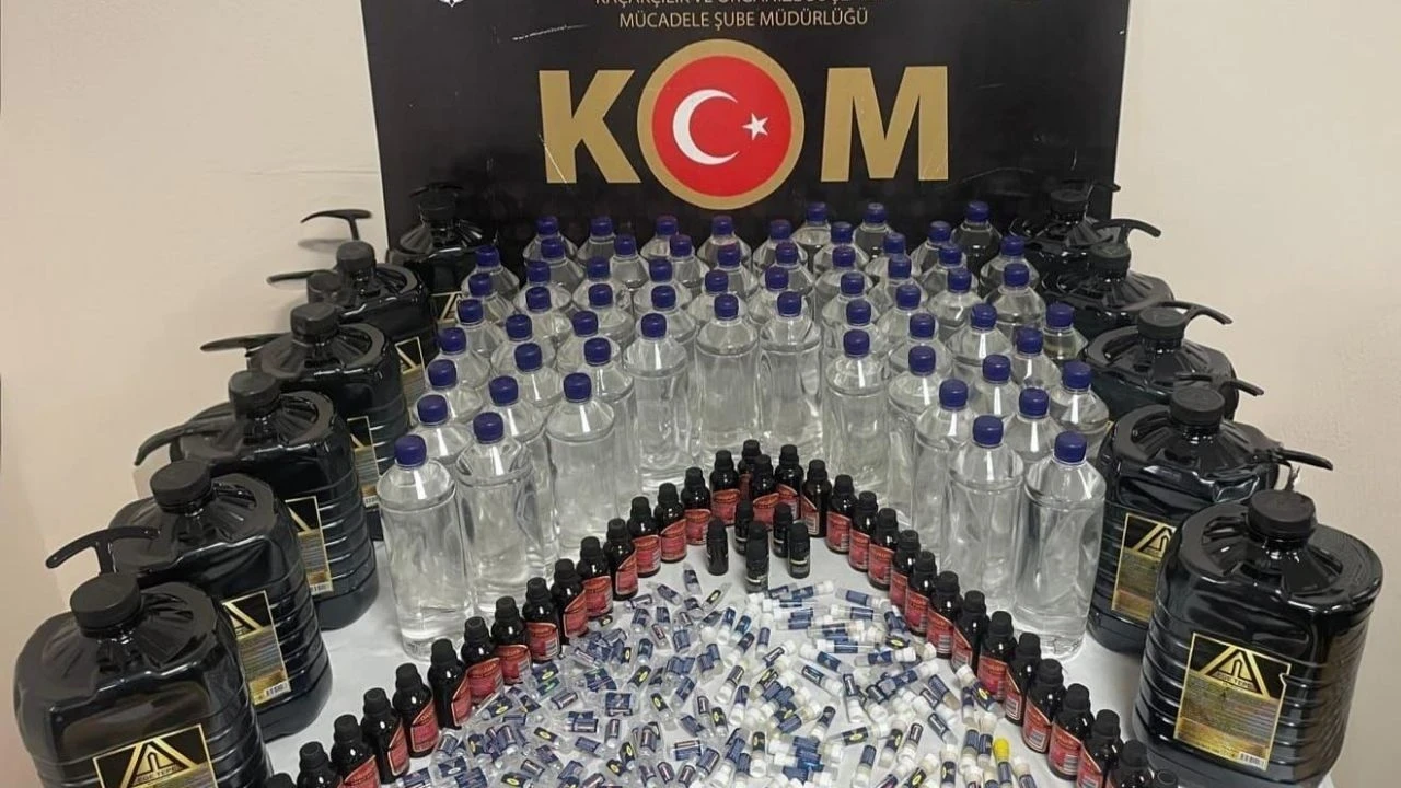 Düzce'de bir işyerinde 117 litre etil alkol bulundu