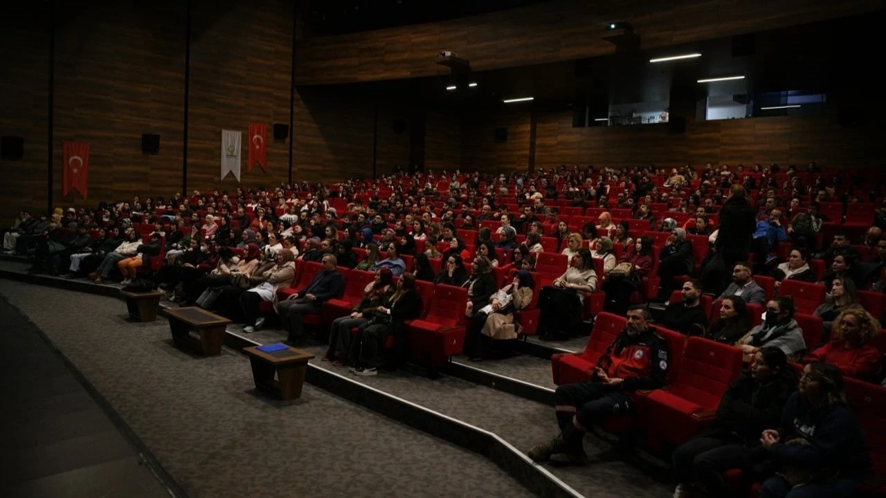 Çayırova’da öğretmenlere afet farkındalık eğitimi verildi