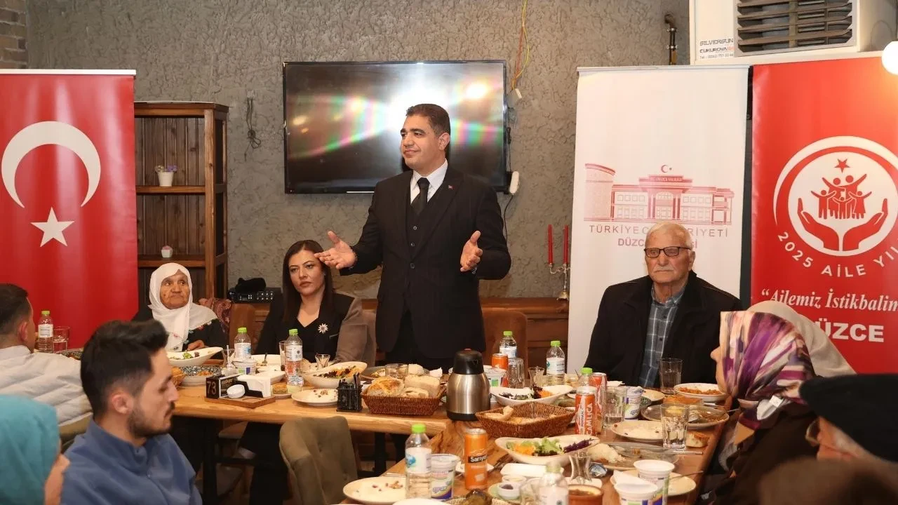 Düzce’de yarım asırlık evlilikler iftarda buluştu