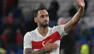 Hakan Çalhanoğlu Kimdir? Futbol Kariyeri, Başarıları ve Özel Hayatı