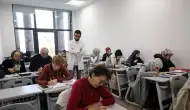 SAMEK'te Türkçe dil öğretimi devam ediyor: Yabancılar Türkçe'yi öğreniyor