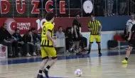 Düzce'de Okul sporları futsal gençler a müsabakasında liseler yarıştı