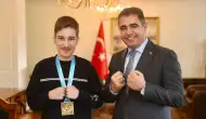 Düzce Valisi Türkiye ve Avrupa şampiyonunu ağırladı