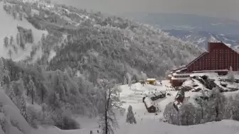 Kartepe, Sonbaharın İlk Karı ile Beyaza Büründü