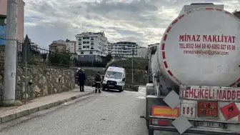 Kocaeli’de Yüzüne Kimyasal Madde Temas Eden Tanker Şoförü Hastaneye Kaldırıldı! Şoförün Hayati Tehlikesinin Olmadığı Belirtildi