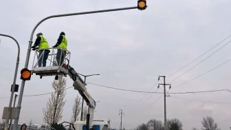 Sakarya'da trafik ışıklarına anında müdahale