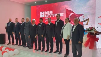 Kızılay Başkanı Halil Aydın güven tazeledi