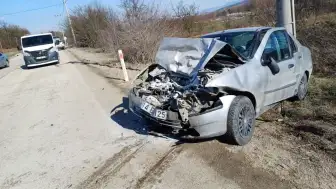 Bolu-Abant yolunda trafik kazası meydana geldi: Kazada baba-oğul yaralandı