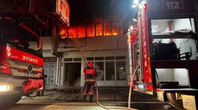 Sakarya'da Koltuk Üretimi Yapan Atölye Alevler İçinde Yandı